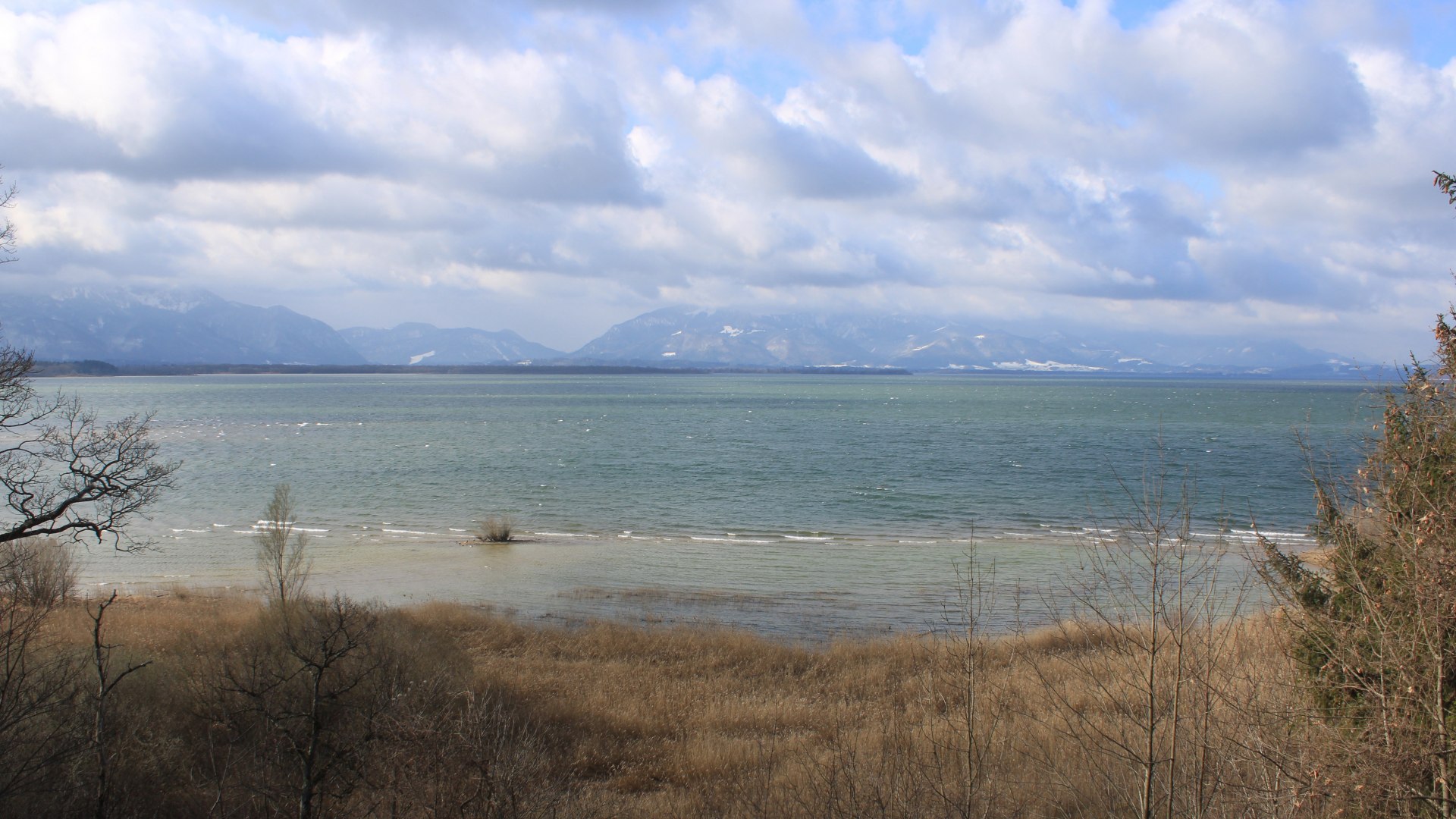 Stöttham-Blick nach Süden über den Chiemsee